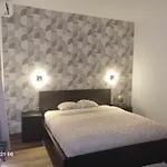 Welcome-renovated & Air-conditioned *