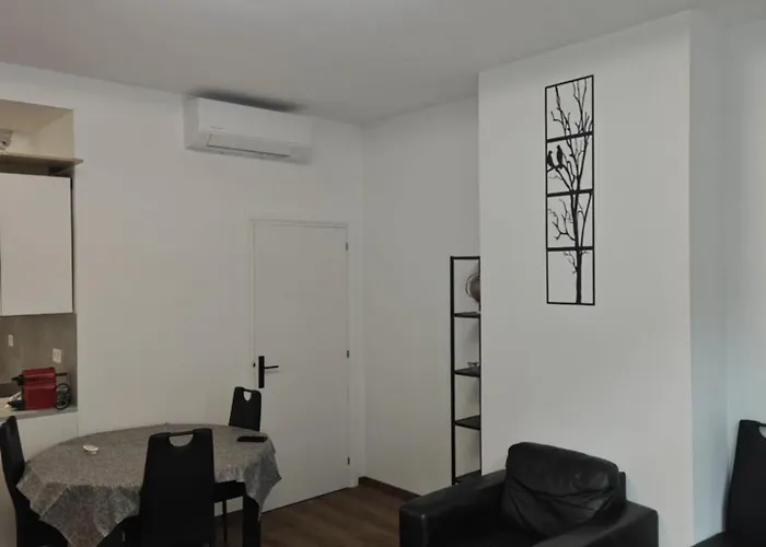 Welcome-renovated & Air-conditioned Apartamento *