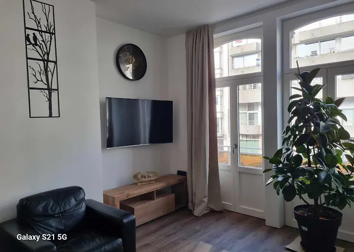 Welcome-renovated & Air-conditioned Apartamento