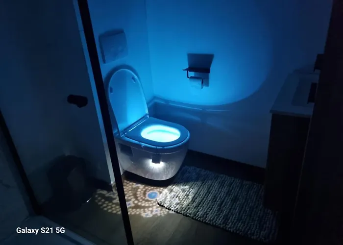 Welcome-renovated & Air-conditioned *